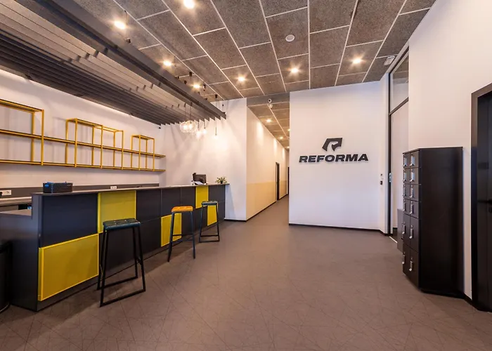 Campus 90 - Free Parking Szálloda