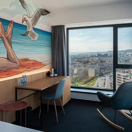 Campus 90 - Free Parking Hotel 4*