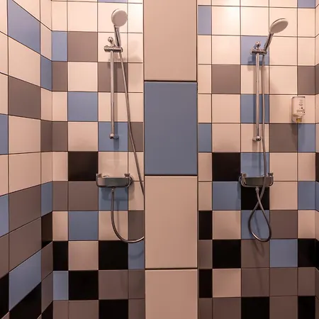 מלון Campus 90 - Free Parking וארנה