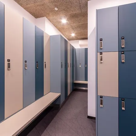 Campus 90 - Free Parking וארנה