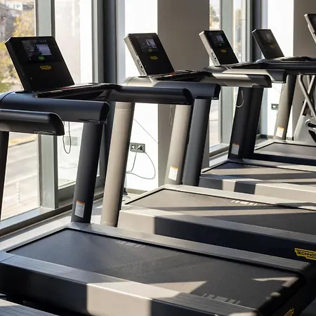 מלון Campus 90 - Free Parking 4*