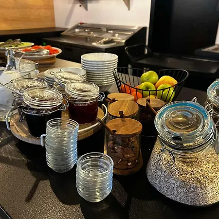 Хотел кампус 90 - с безплатен паркинг Варна