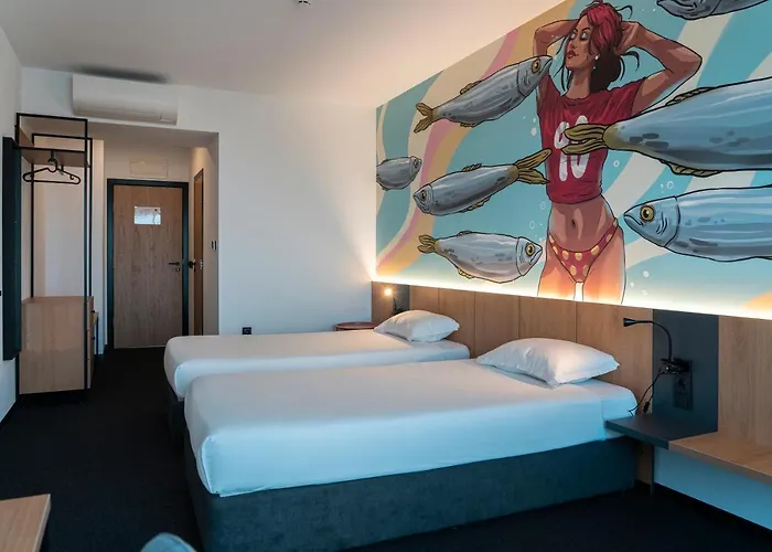 Campus 90 - Free Parking Hotel