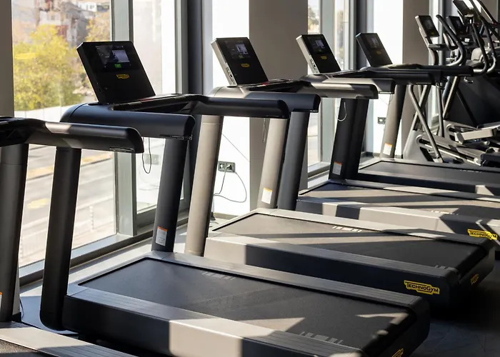 Hotel Campus 90 - Free Parking 4*